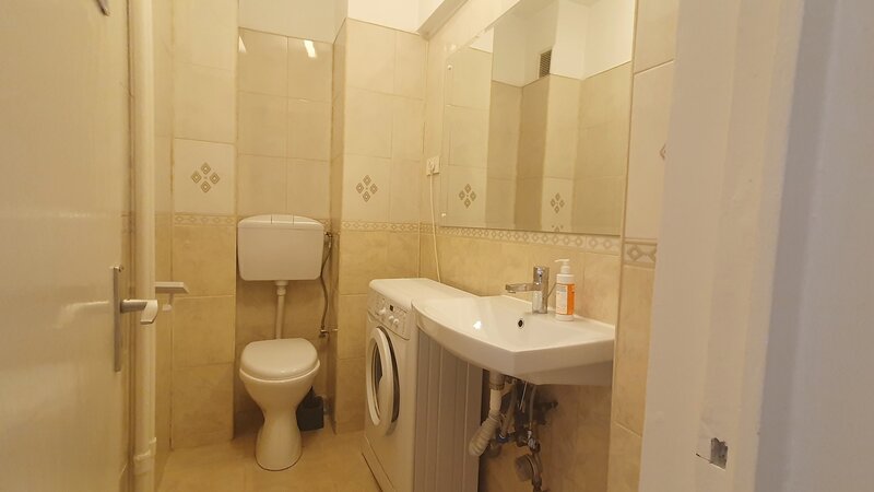 Dorobanti - Iancu de Hunedoara Apartament 3 camere decomandate,